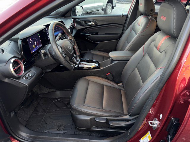 Used 2024 Chevrolet Trax RS image 15