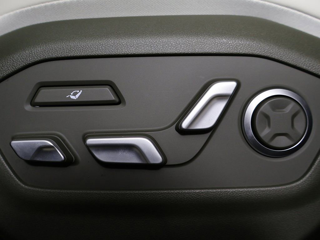 Certified 2025 Hyundai Santa Fe Calligraphy image 35