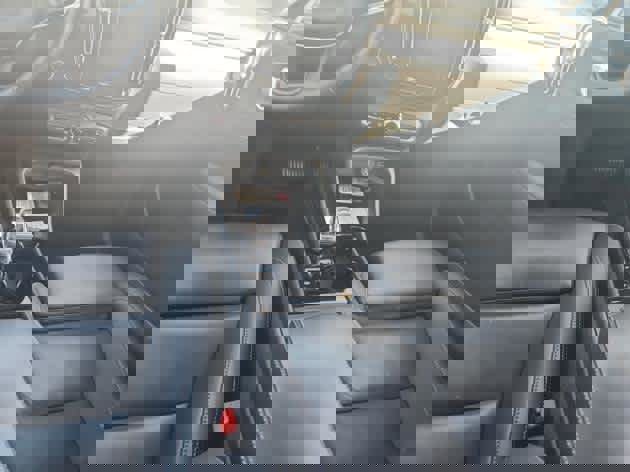 Used 2024 Volvo XC40 B5 Plus w/ Climate Package image 7