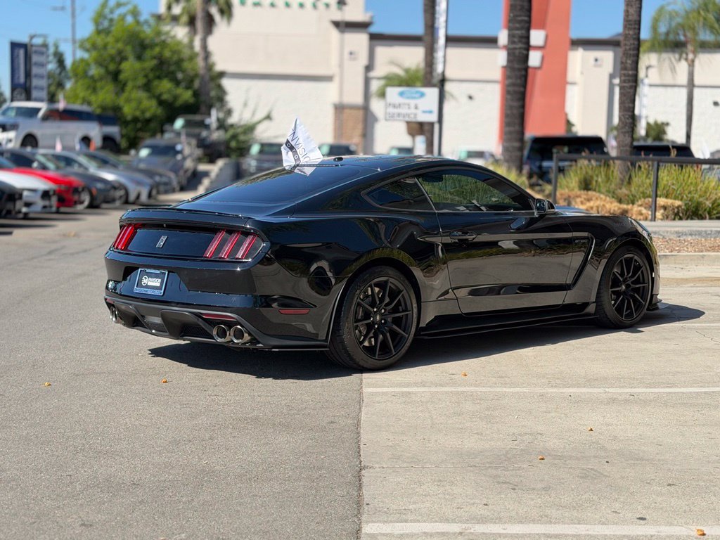 Used 2016 Ford Mustang Shelby GT350 w/ Technology Package RWD image 13