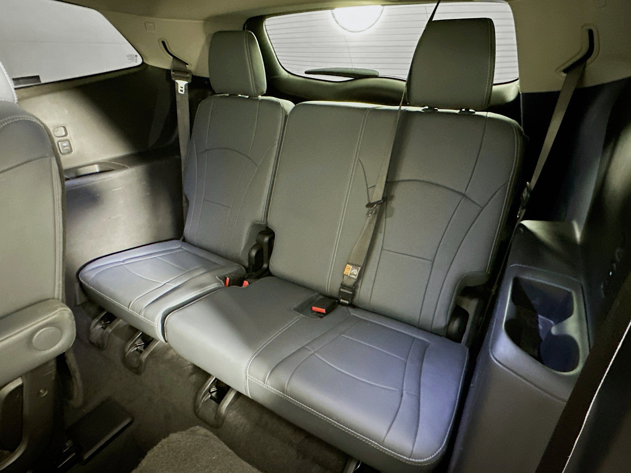 Used 2020 Buick Enclave Essence image 28