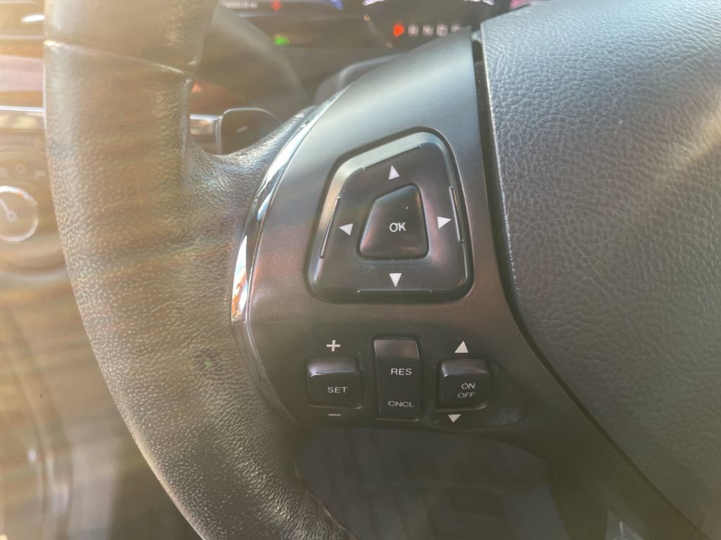 Used 2014 Lincoln MKS image 15