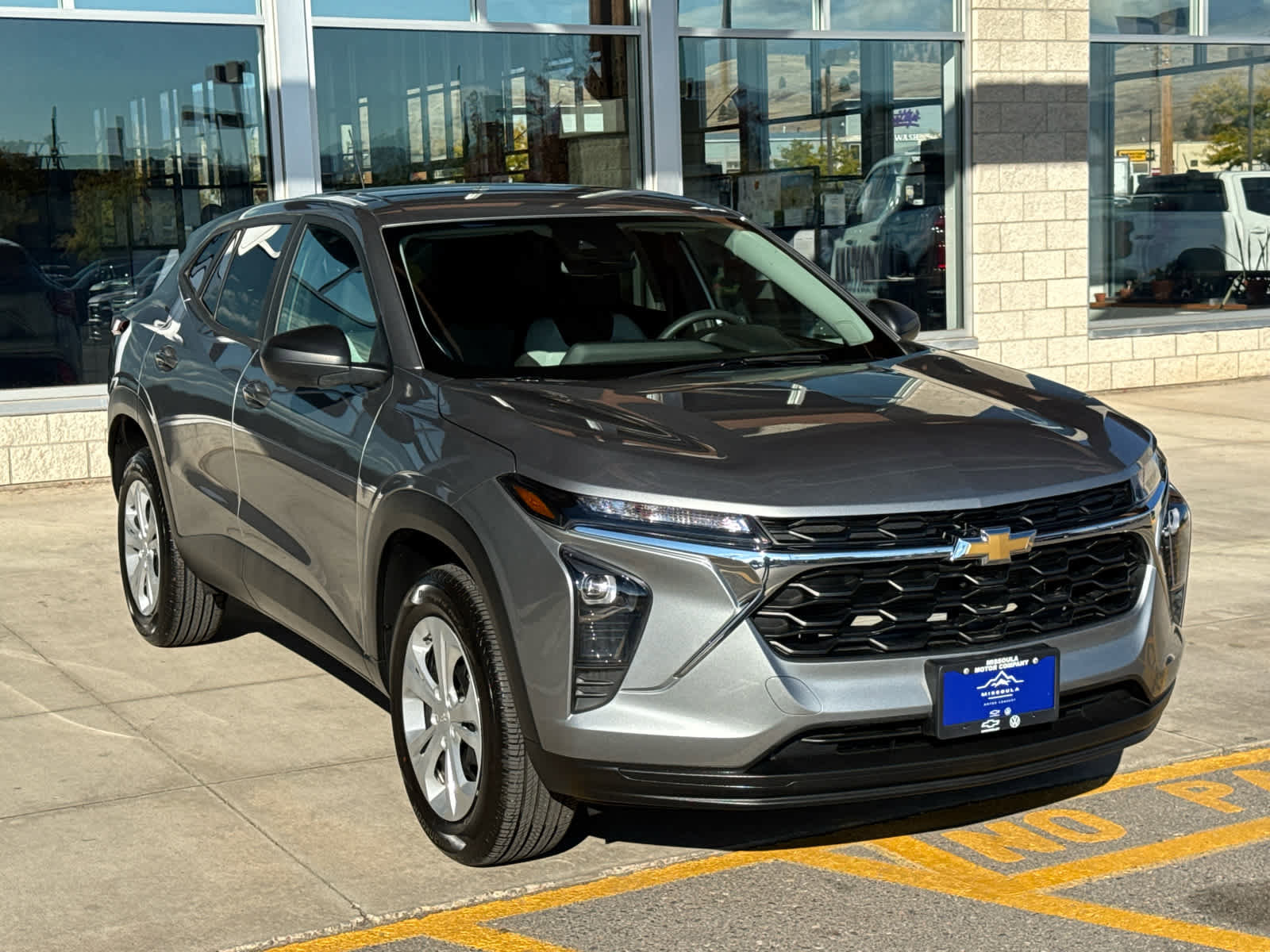 Certified 2025 Chevrolet Trax LS image 5