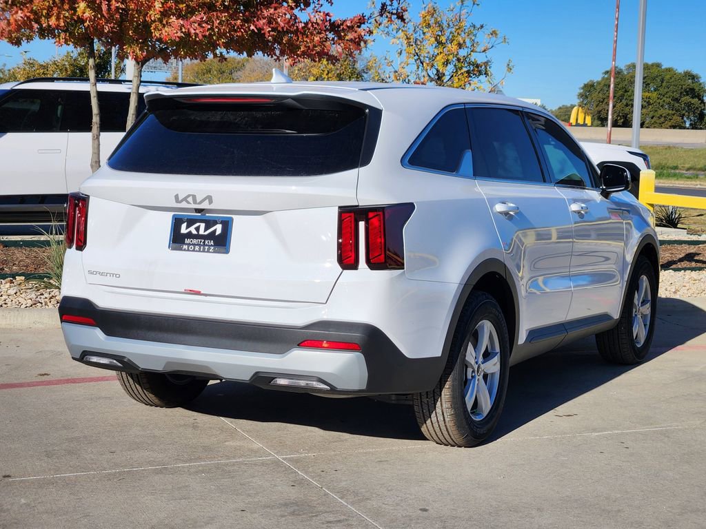 New 2026 Kia Sorento LX image 4