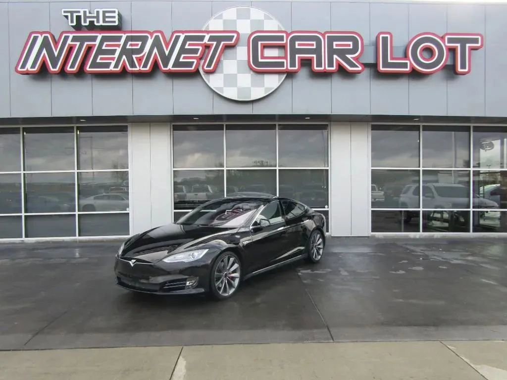 Used 2015 Tesla Model S 85D image 1