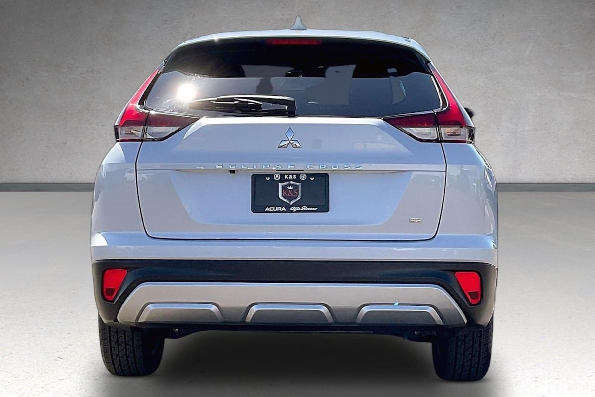 Used 2025 Mitsubishi Eclipse Cross AWD image 4