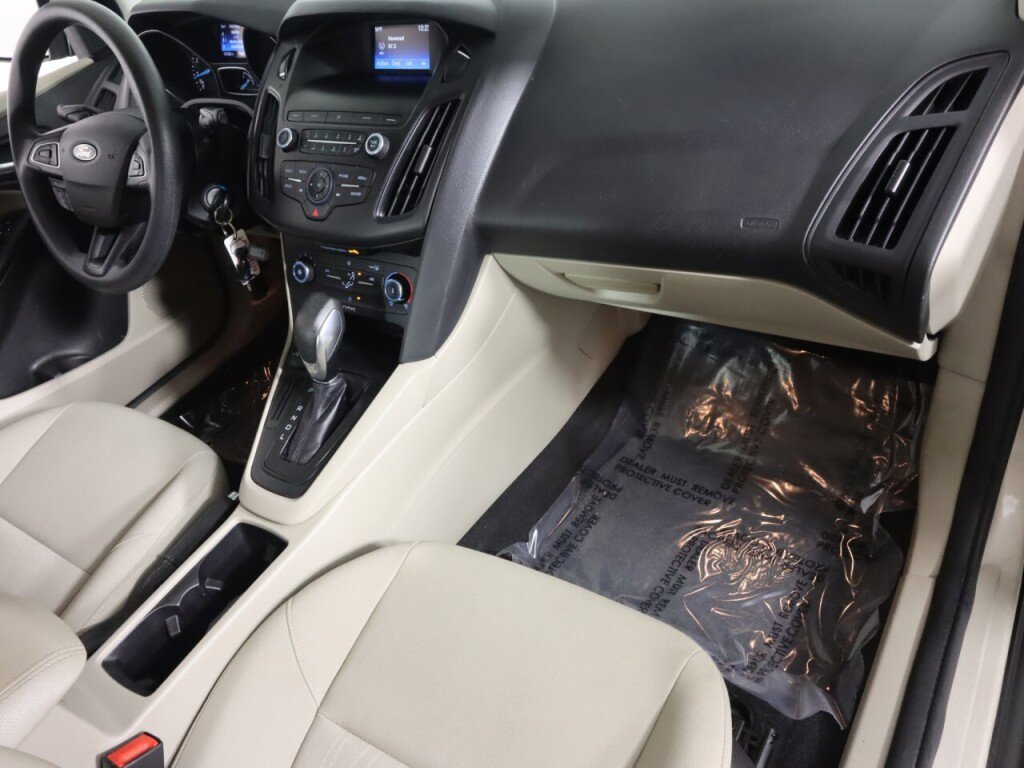 Used 2018 Ford Focus SE image 36