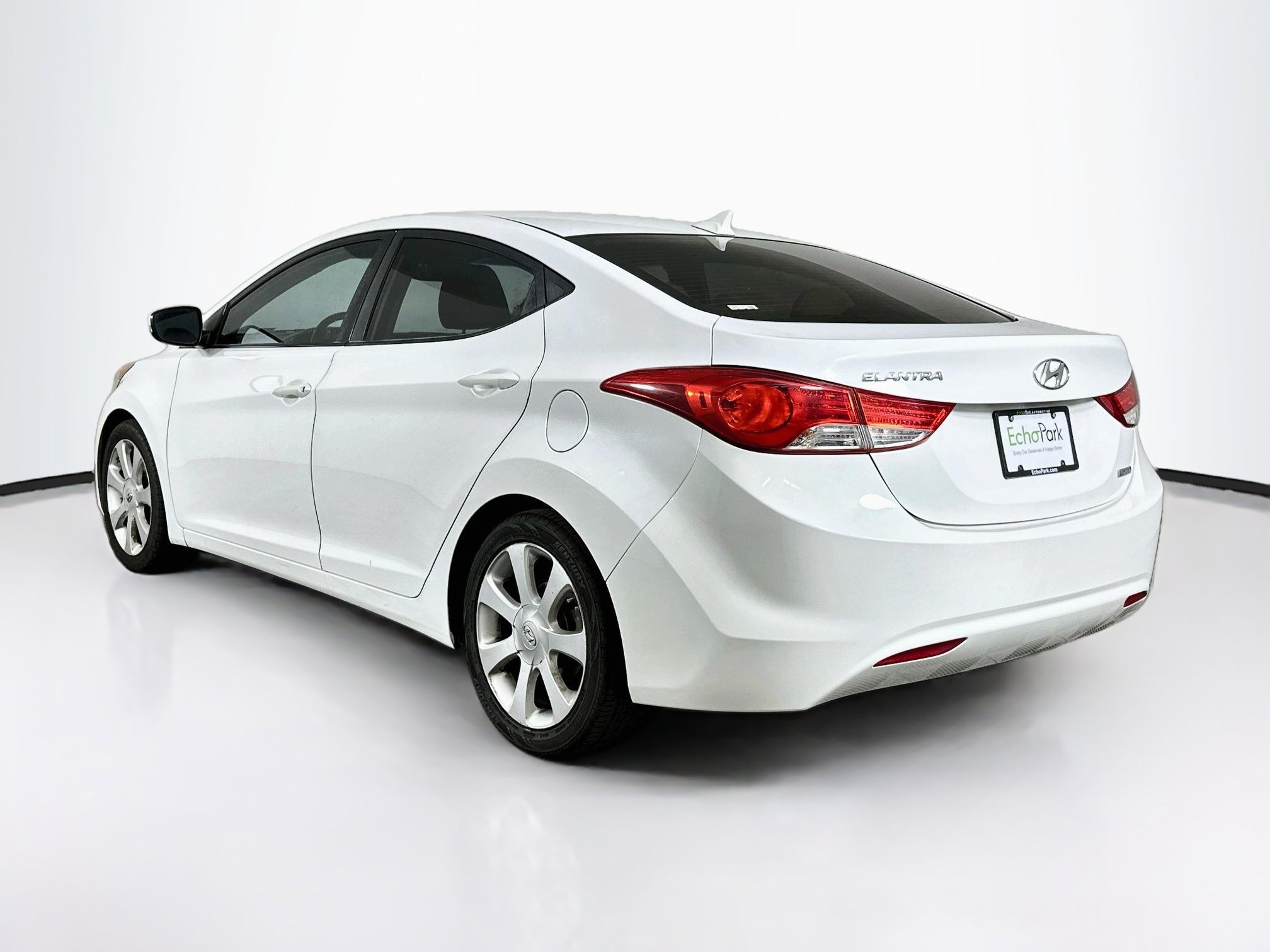 Used 2013 Hyundai Elantra Limited FWD image 5