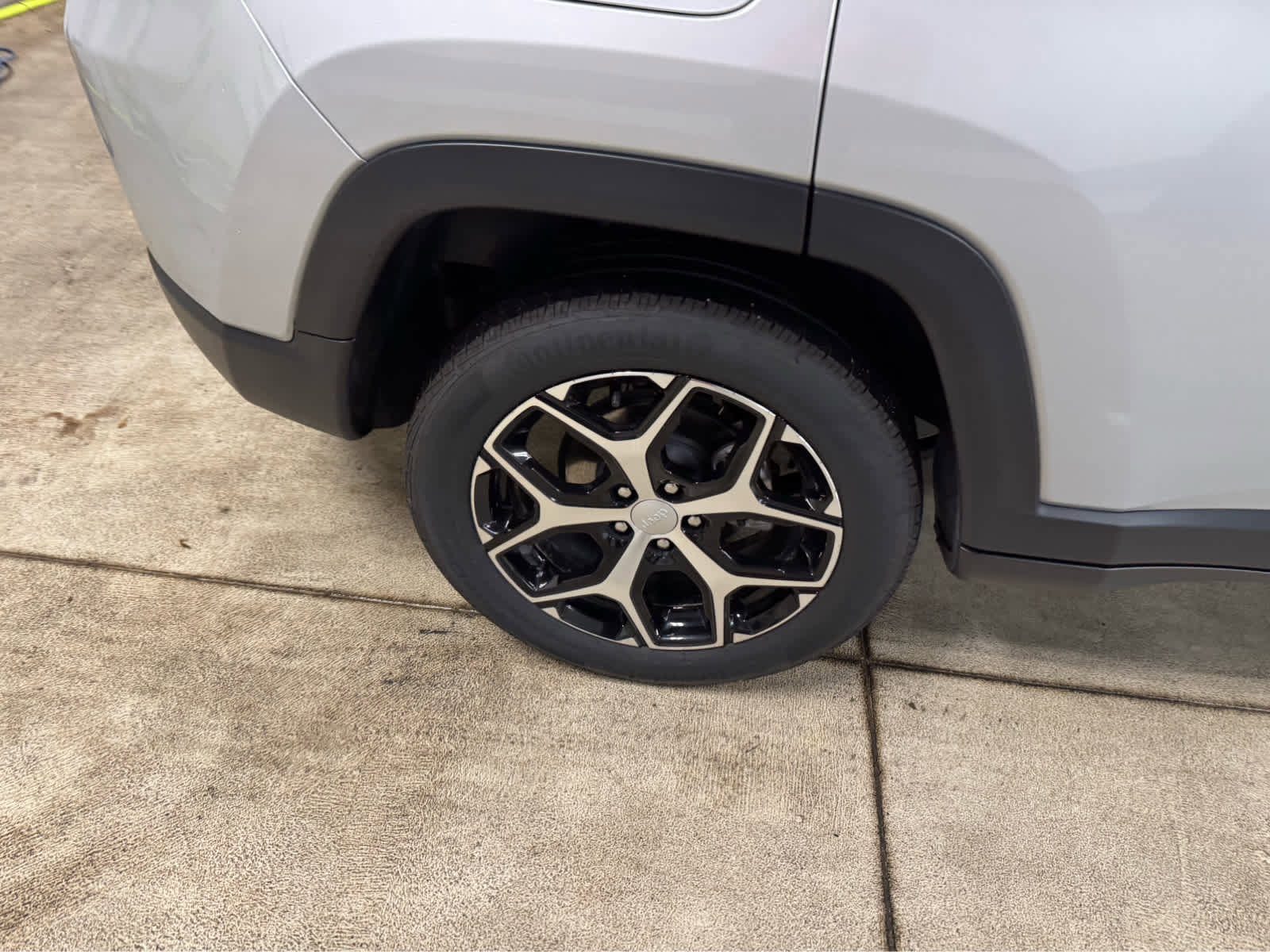 Used 2024 Jeep Compass Limited image 7