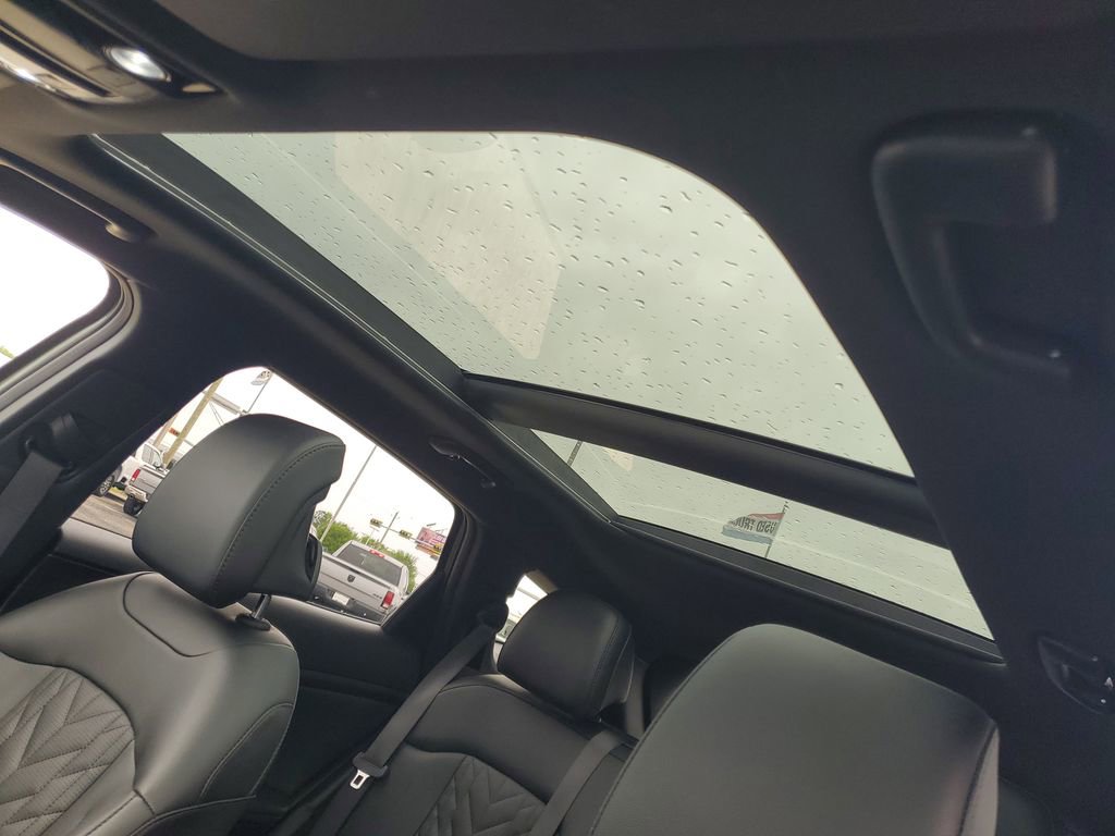 Used 2024 Kia Sportage X-Line w/ X-Line Premium Package image 10