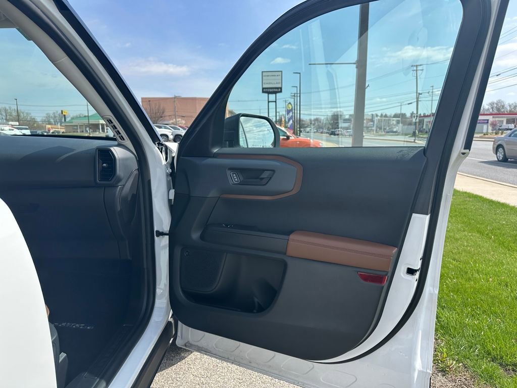 Used 2023 Ford Bronco Sport Outer Banks w/ Tech Package image 20