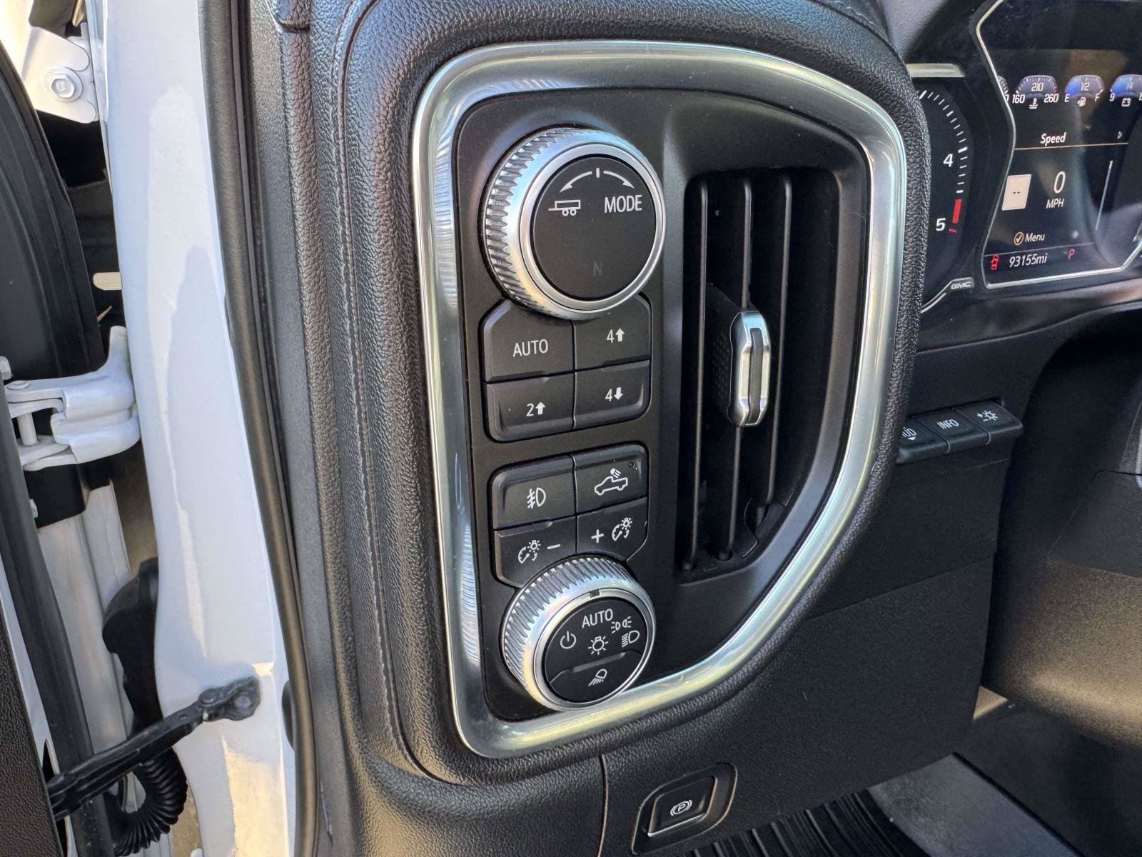 Used 2020 GMC Sierra 2500 Denali w/ Denali Ultimate Package AWD/4WD image 30