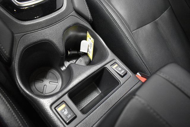 Used 2020 Nissan Rogue SL w/ Premium Package image 19