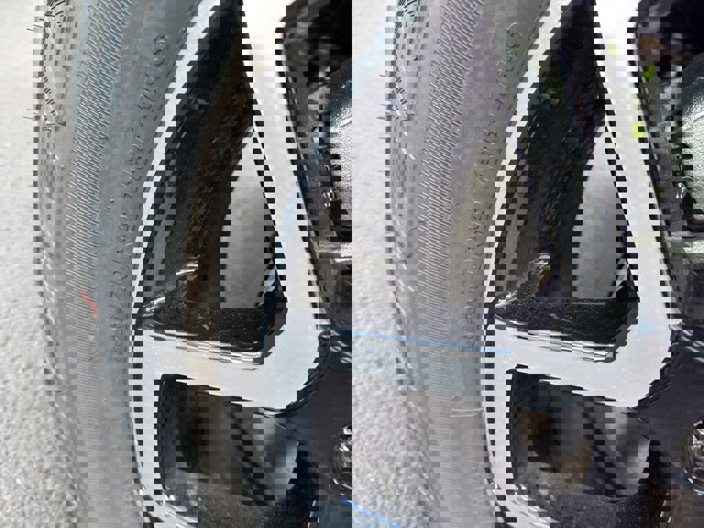 New 2025 Ford Bronco Outer Banks image 9