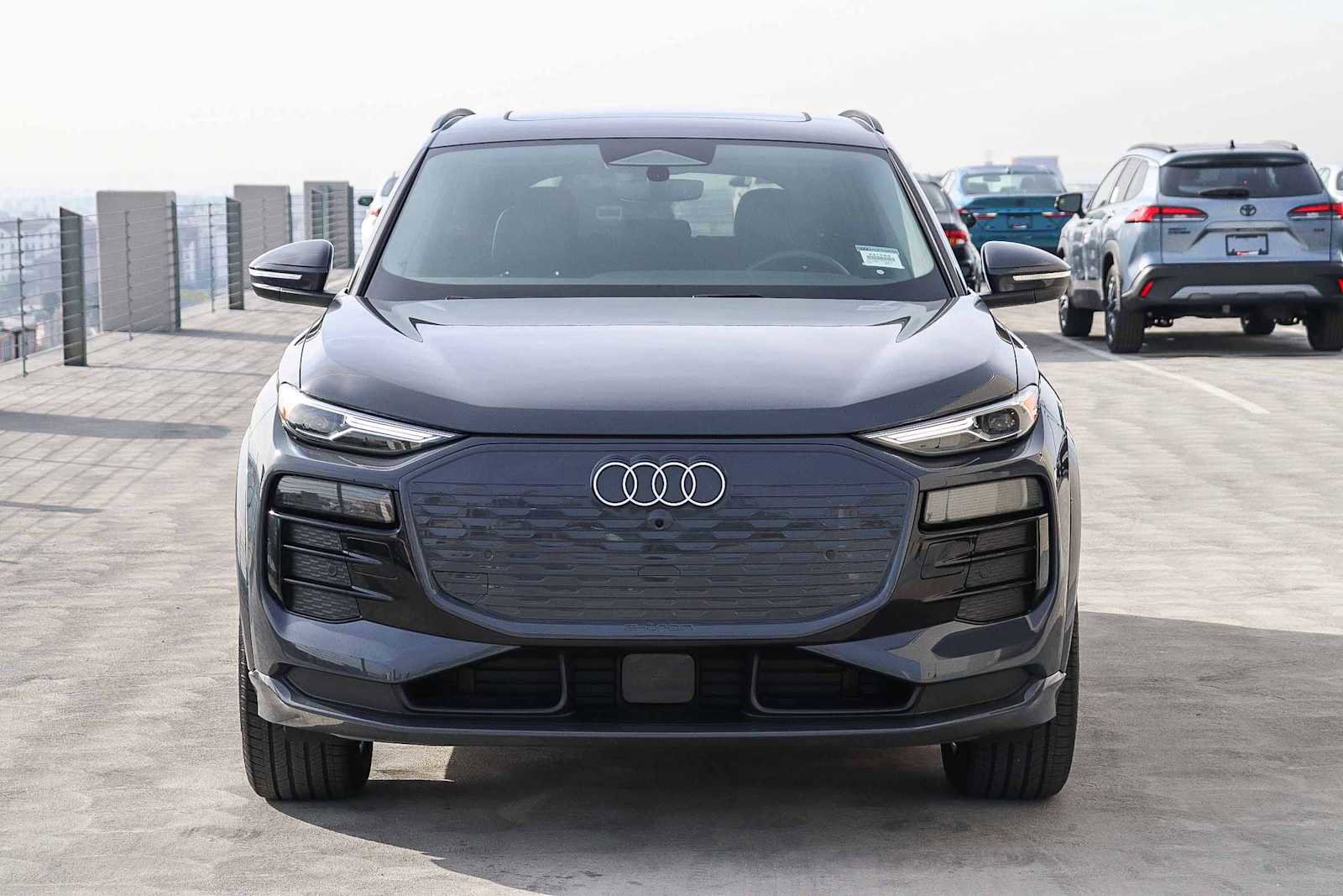 Used 2025 Audi Q6 e-tron Premium w/ Convenience Package image 2