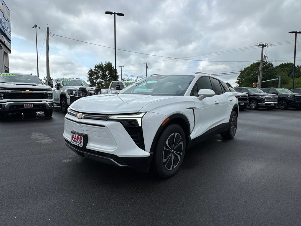 New 2025 Chevrolet Blazer EV LT AWD/4WD image 11