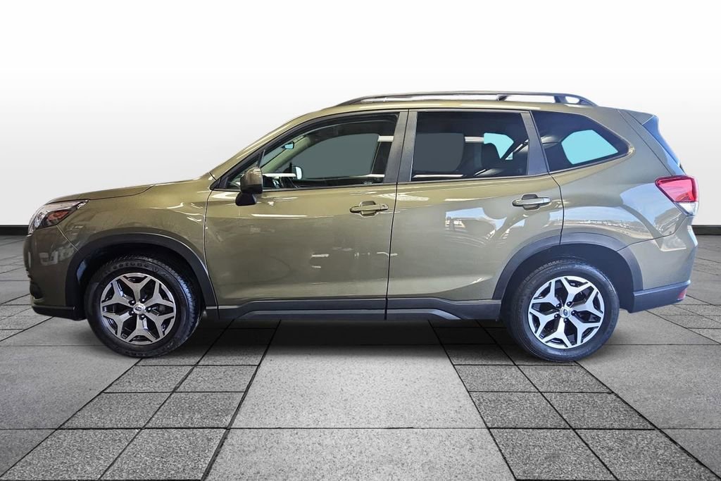 Used 2023 Subaru Forester Premium AWD/4WD image 8