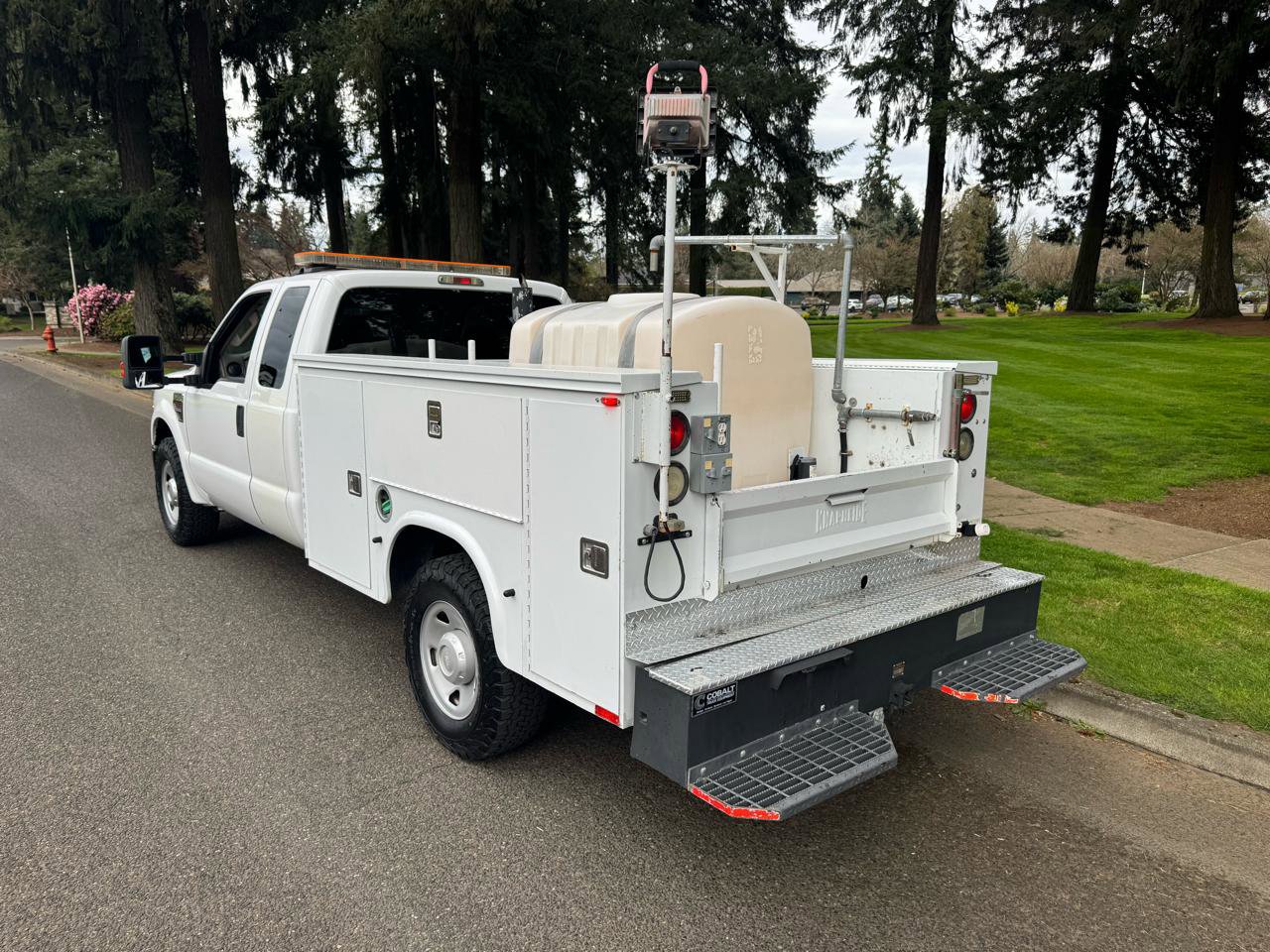 Used 2009 Ford F350 XLT RWD image 3