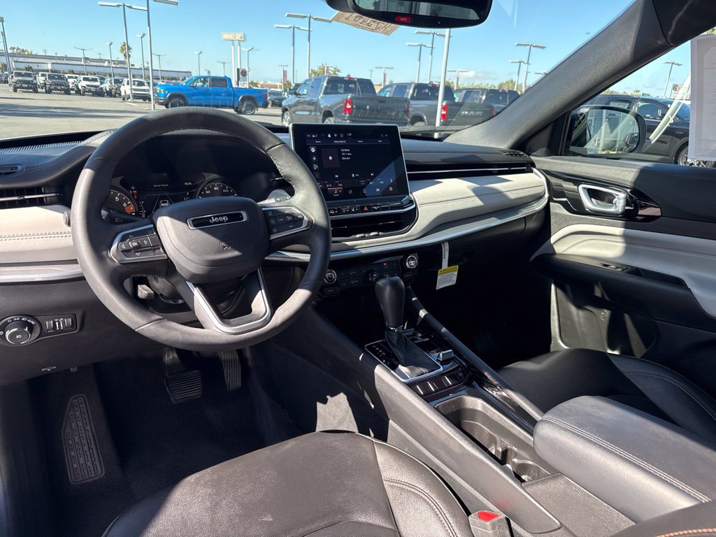 Certified 2024 Jeep Compass Limited AWD/4WD image 16