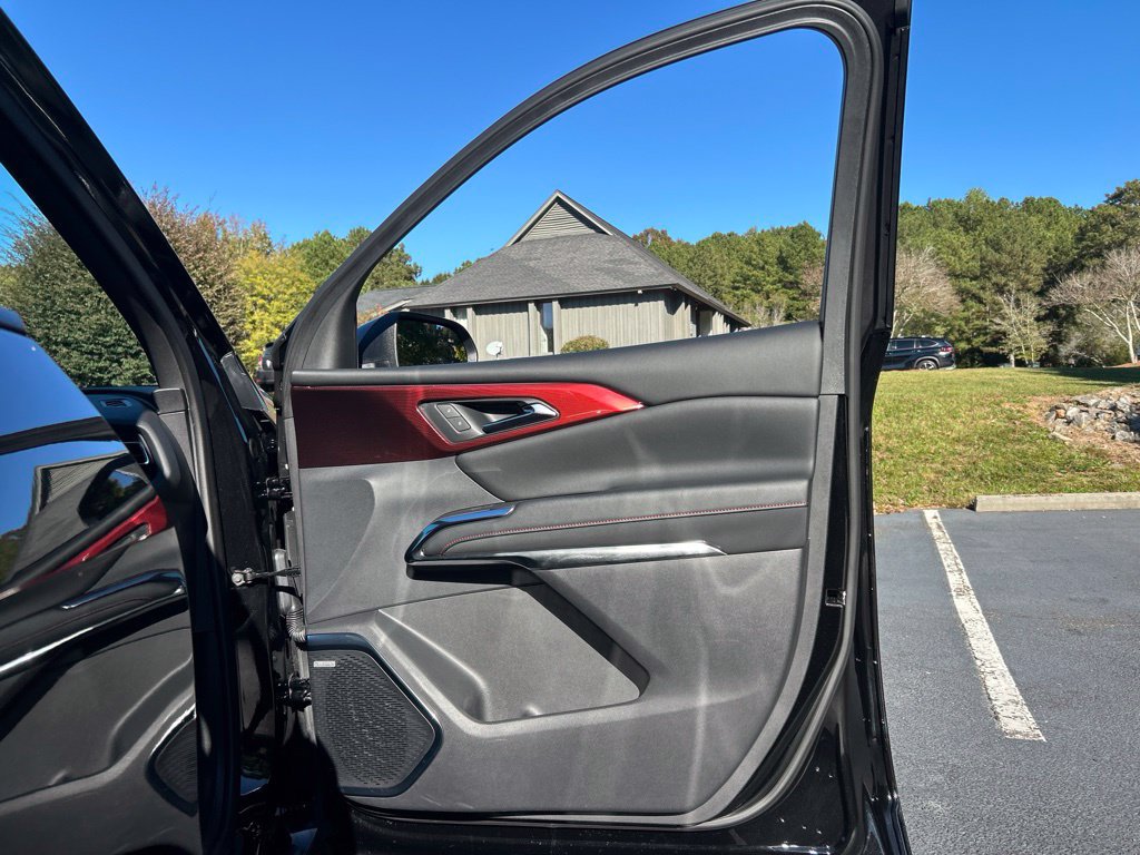 Used 2024 Chevrolet Traverse RS w/ LPO, Floor Liner Package FWD image 63