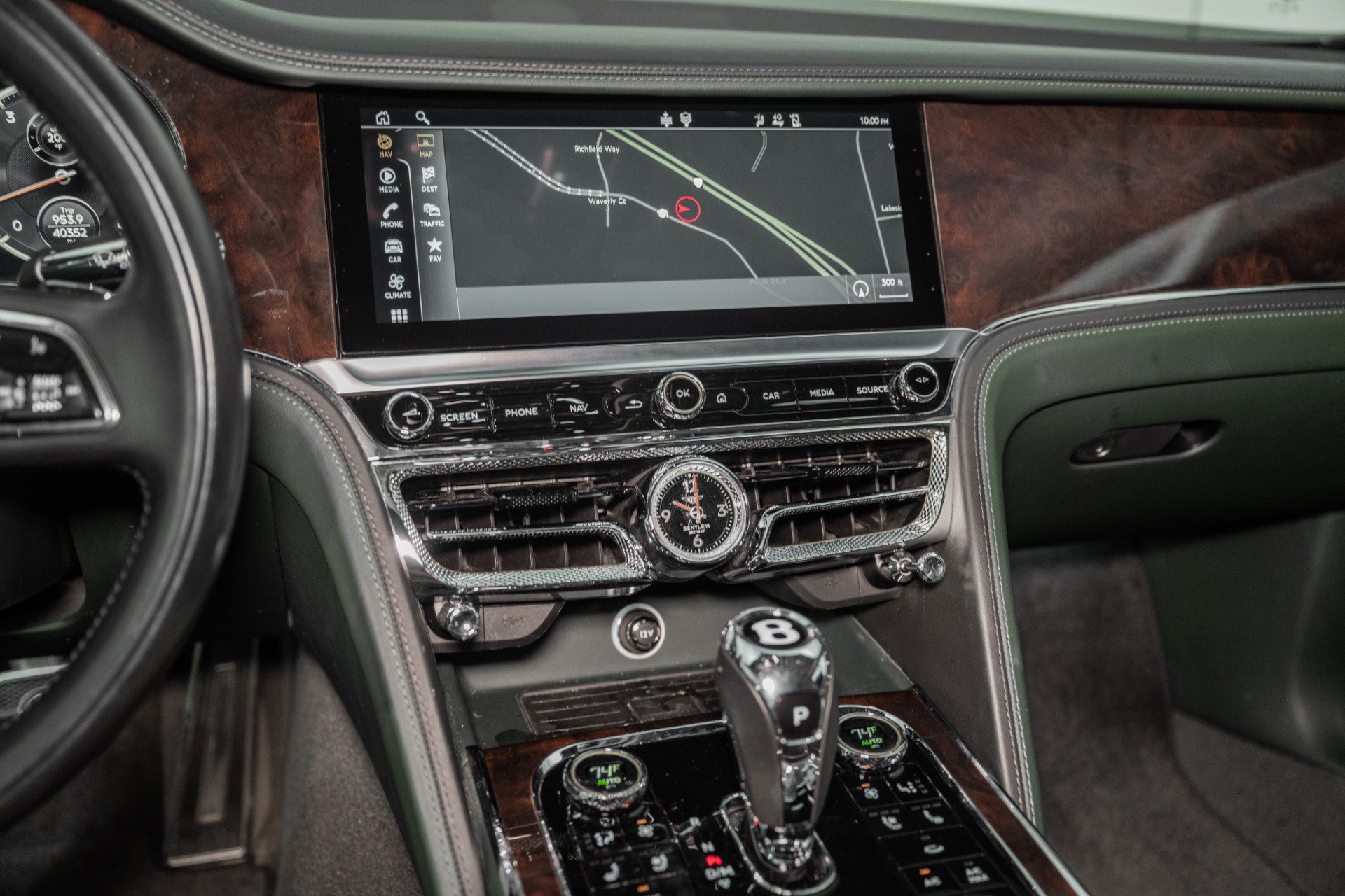 Certified 2022 Bentley Flying Spur V8 AWD/4WD image 34