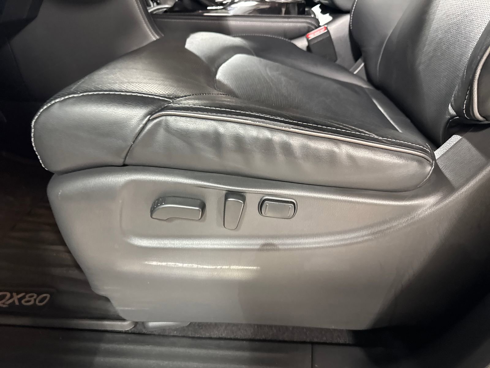 Used 2020 INFINITI QX80 Luxe w/ Edition 30 Package AWD/4WD image 15