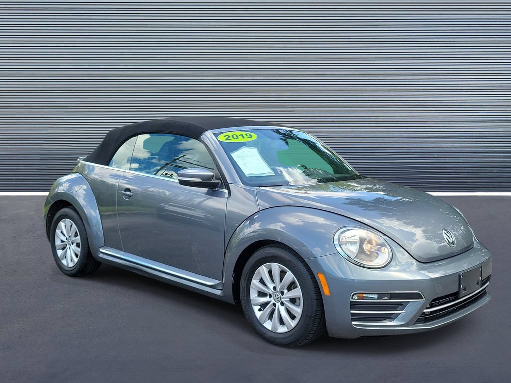 Used 2019 Volkswagen Beetle 2.0T S FWD image 2