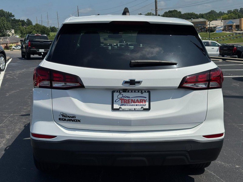 Used 2024 Chevrolet Equinox LS w/ LS Convenience Package FWD image 5