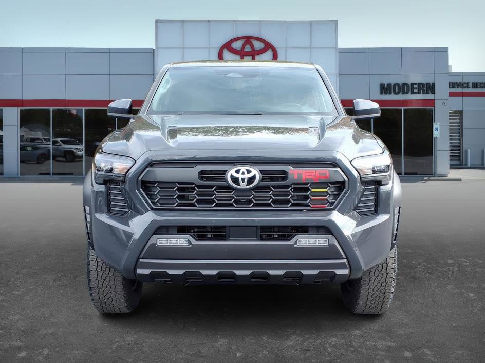Certified 2025 Toyota Tacoma TRD Off-Road image 2