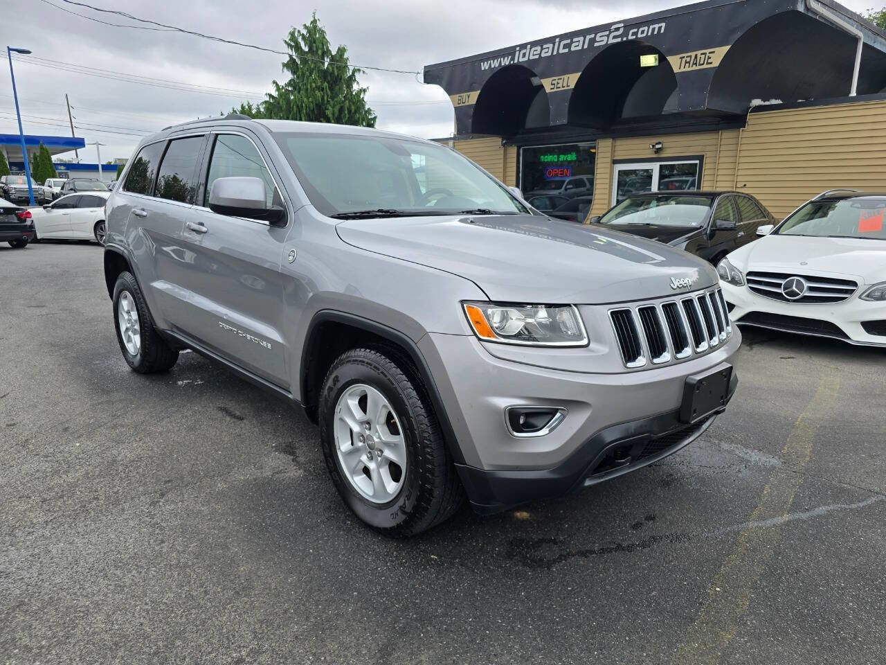 Used 2015 Jeep Grand Cherokee Laredo w/ Quick Order Package 23E