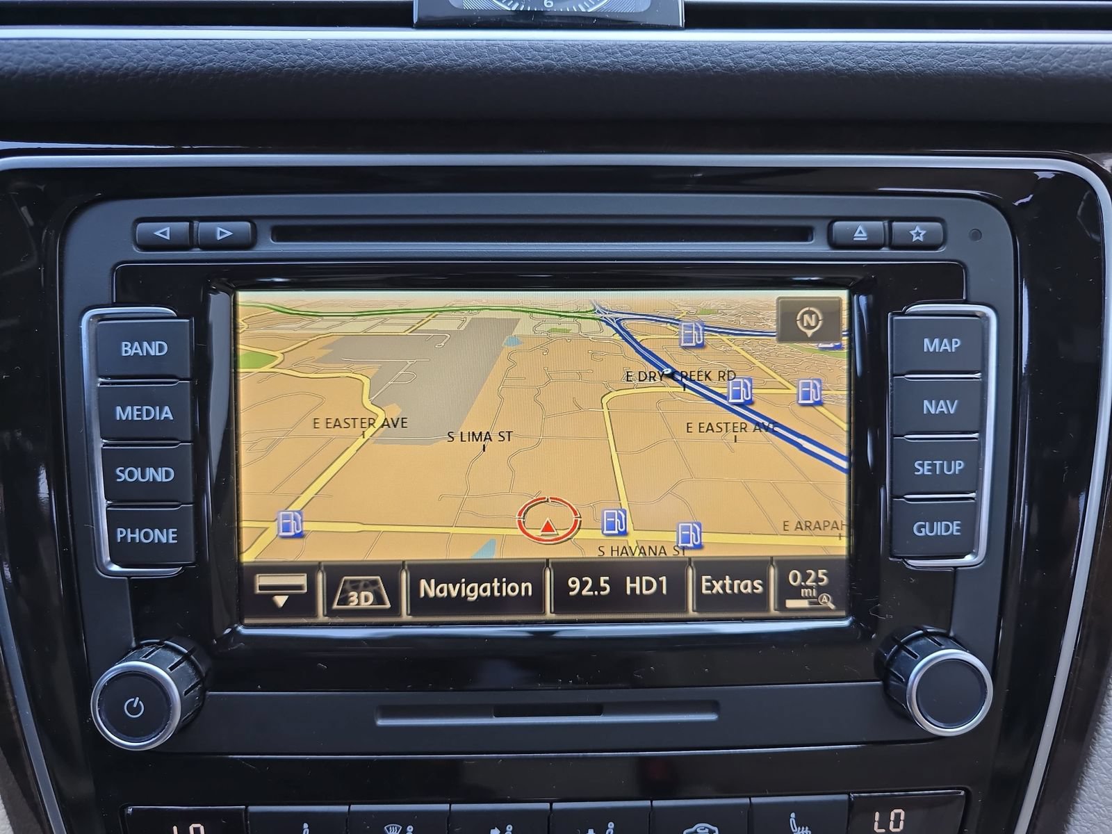 Used 2015 Volkswagen Passat 1.8T SEL Premium FWD image 25
