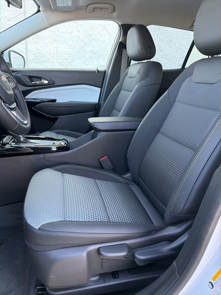 New 2026 Chevrolet Trax LT w/ Driver Confidence Package image 7