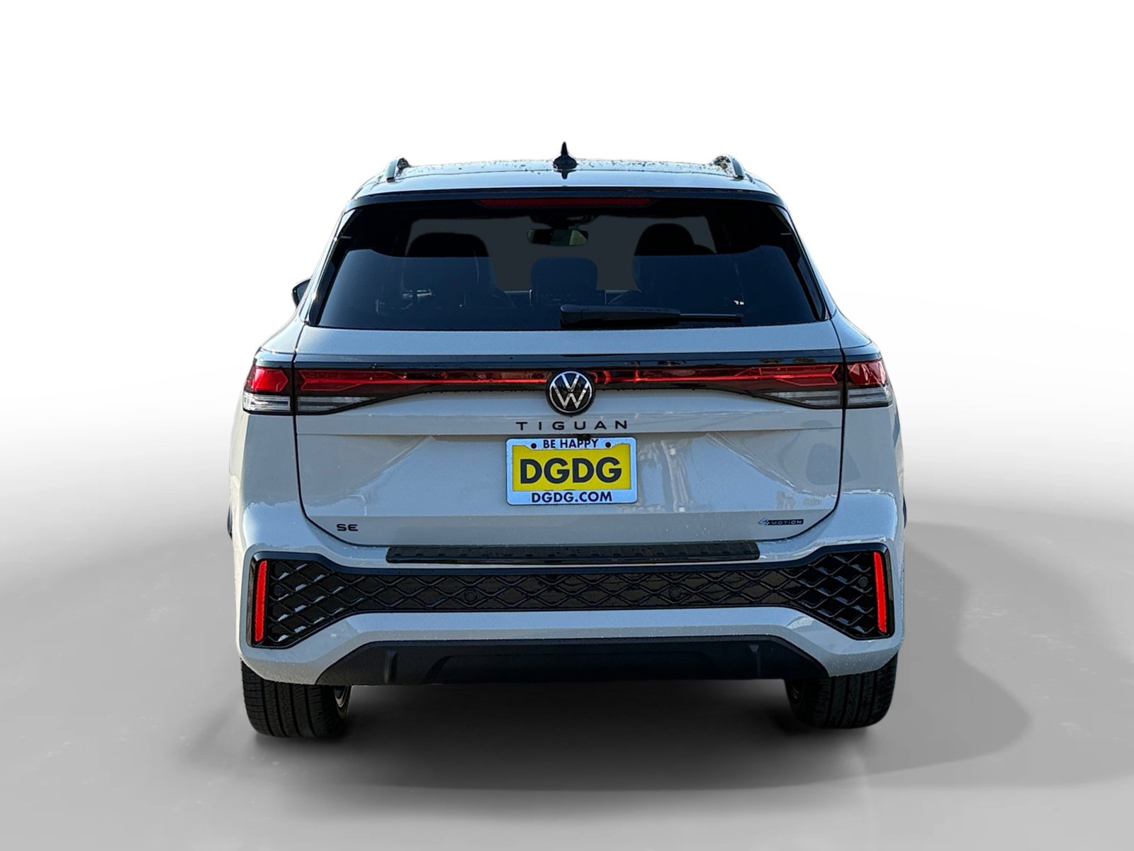 New 2026 Volkswagen Tiguan SE R-Line image 4
