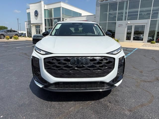 New 2026 Audi Q3 quattro 2.0T AWD/4WD image 2