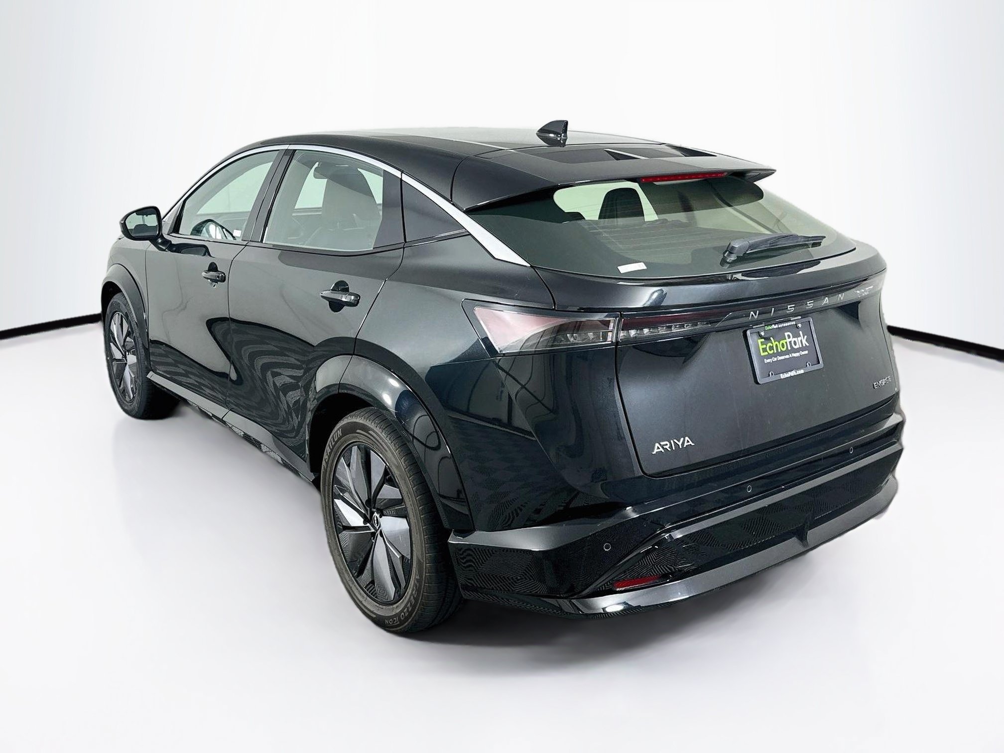 Used 2023 Nissan Ariya FWD image 5