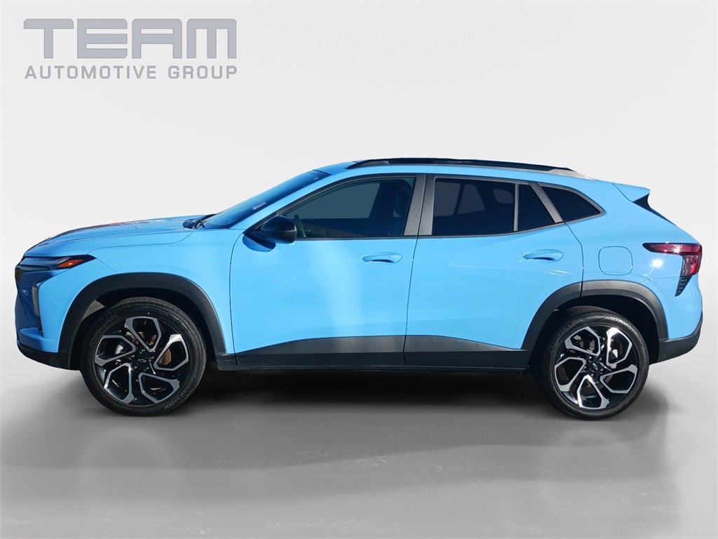 Used 2024 Chevrolet Trax RS w/ Sunroof Package image 4