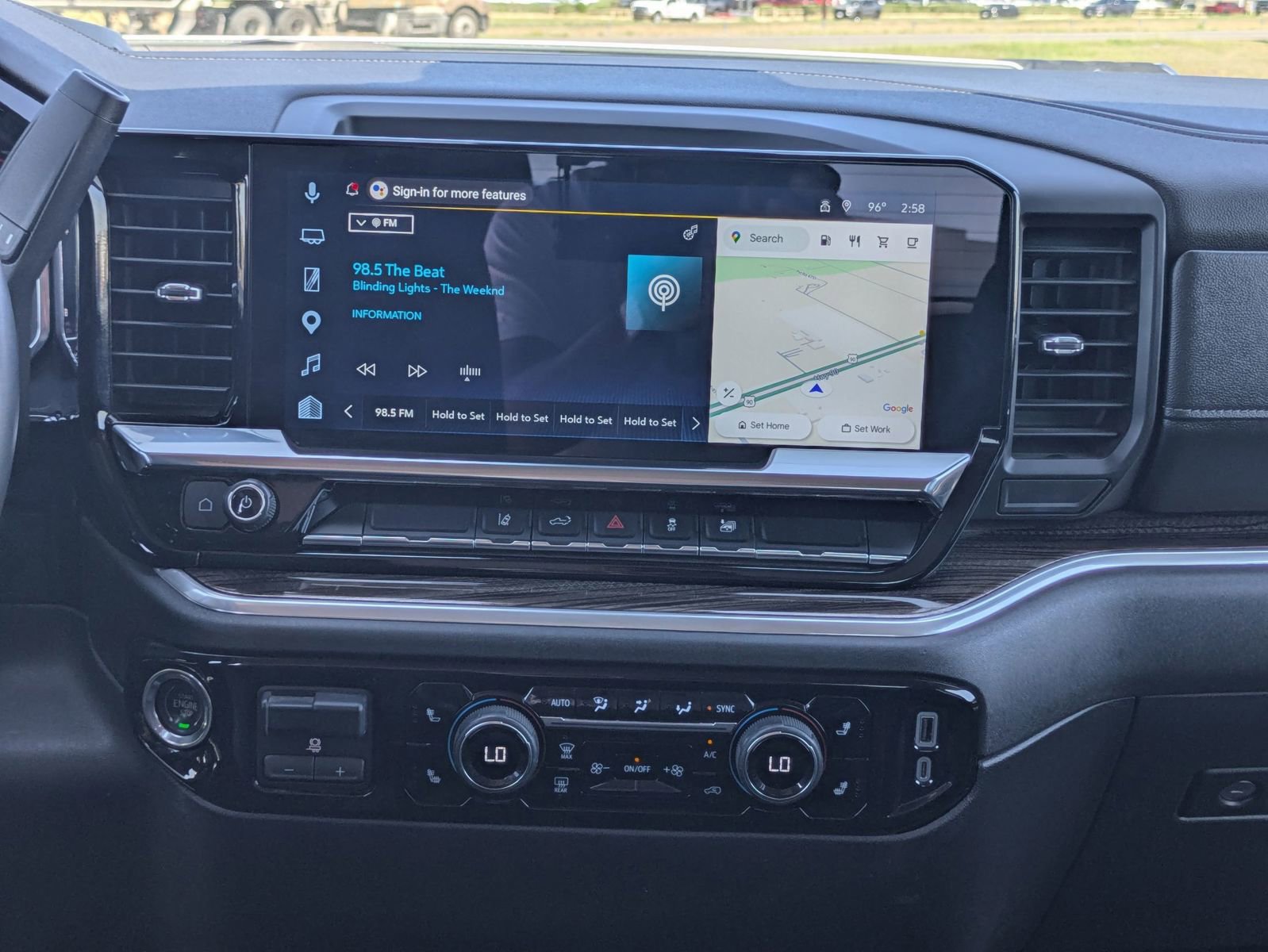 Used 2025 Chevrolet Silverado 2500 LT w/ Convenience Package AWD/4WD image 15