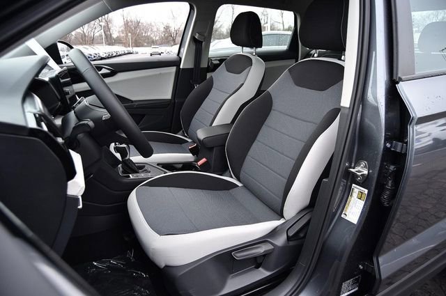 New 2026 Volkswagen Taos S image 18