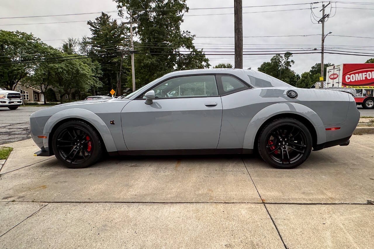 Used 2021 Dodge Challenger R/T Scat Pack RWD image 6