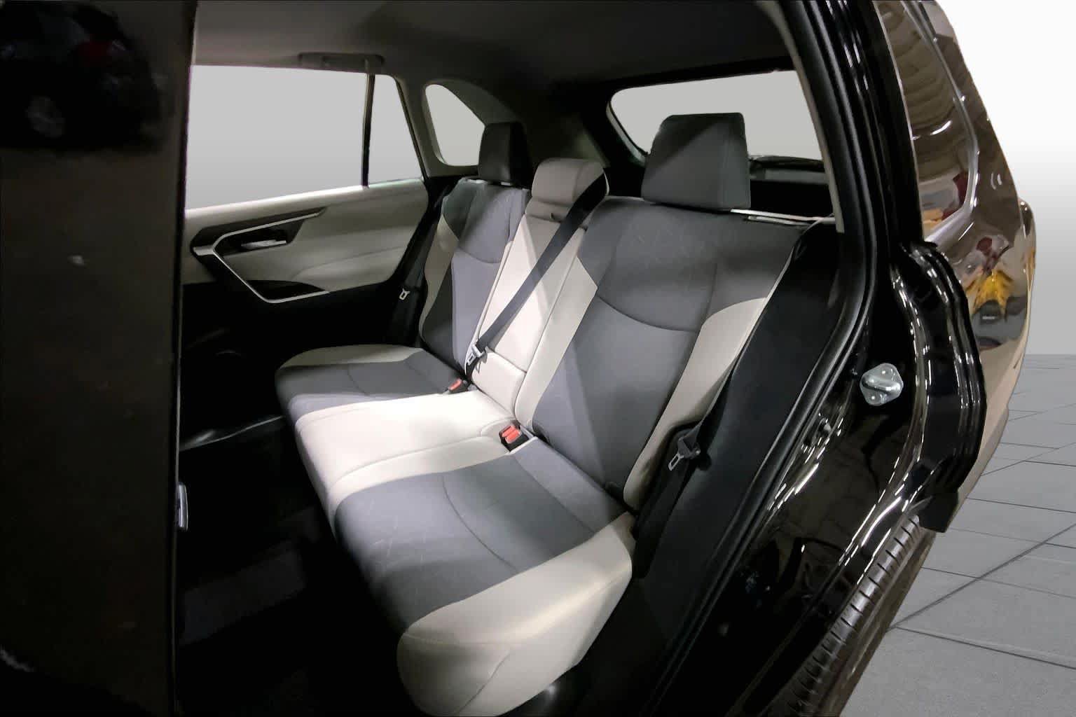 Certified 2024 Toyota RAV4 XLE w/ Convenience Package AWD/4WD image 21
