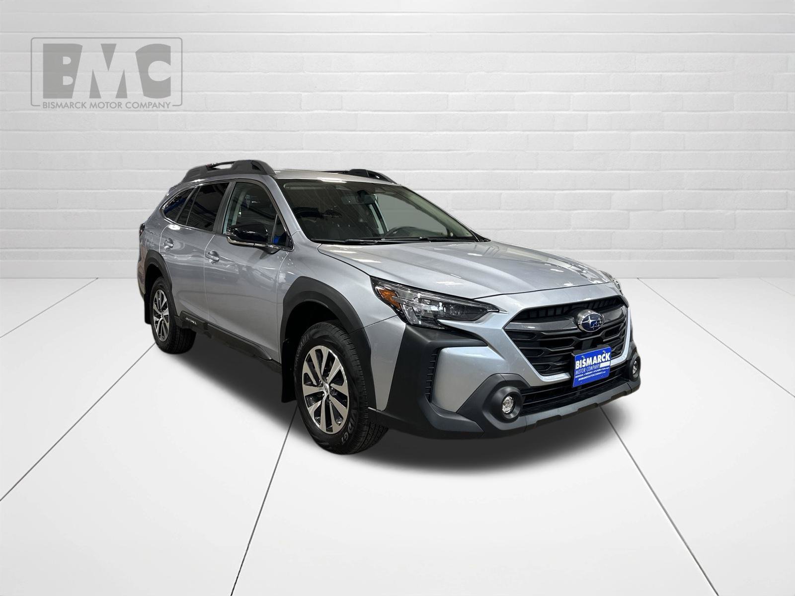 Used 2025 Subaru Outback Premium w/ Popular Package #1A AWD/4WD image 2