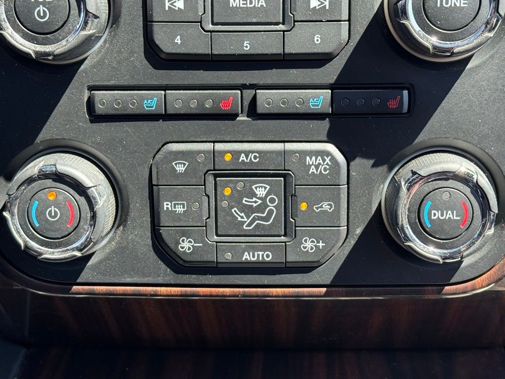 Used 2016 Ford Expedition EL Platinum AWD/4WD image 17