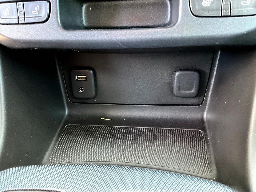 Used 2015 Chevrolet Colorado Z71 AWD/4WD image 18