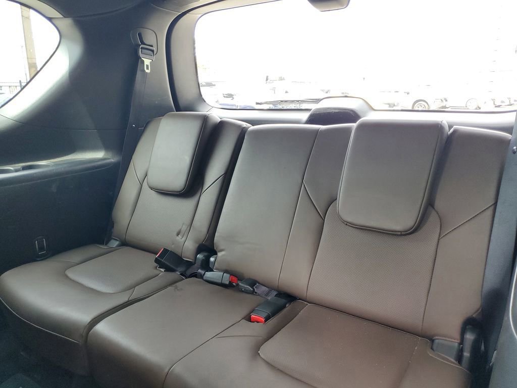 Used 2022 Nissan Armada Platinum w/ Captain's Chairs Package AWD/4WD image 12