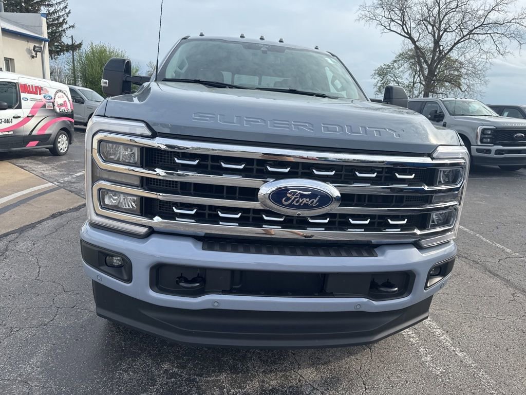 Used 2025 Ford F350 Lariat w/ Lariat Ultimate Package AWD/4WD image 61