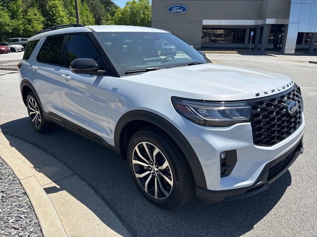New 2026 Ford Explorer ST-Line RWD image 2