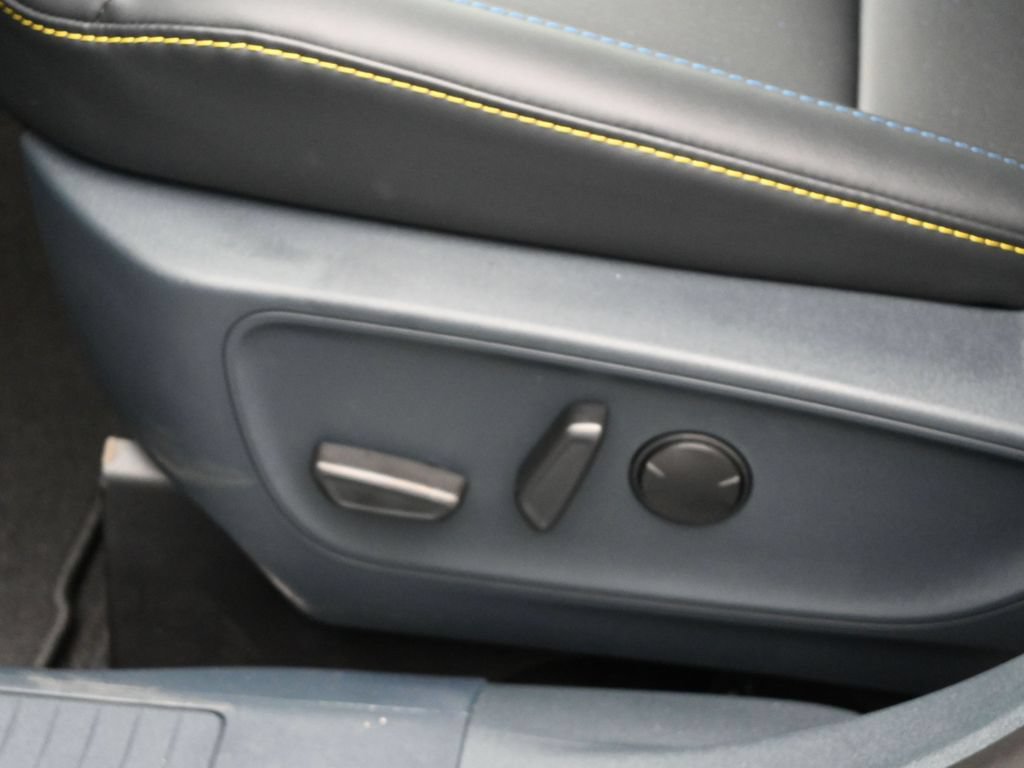New 2026 Ford Maverick Lobo AWD/4WD image 9
