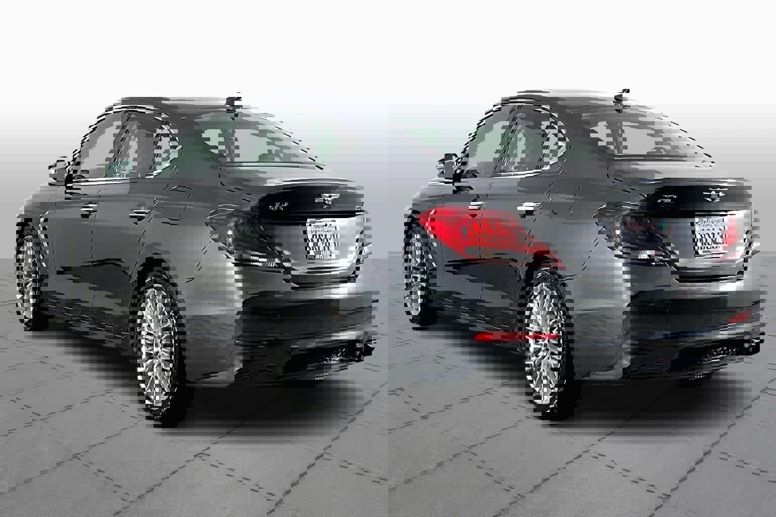 Used 2020 Genesis G70 2.0T image 11