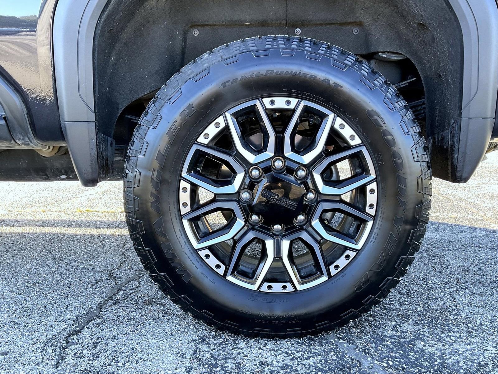 Used 2024 GMC Sierra 3500 Denali w/ Technology Package image 22