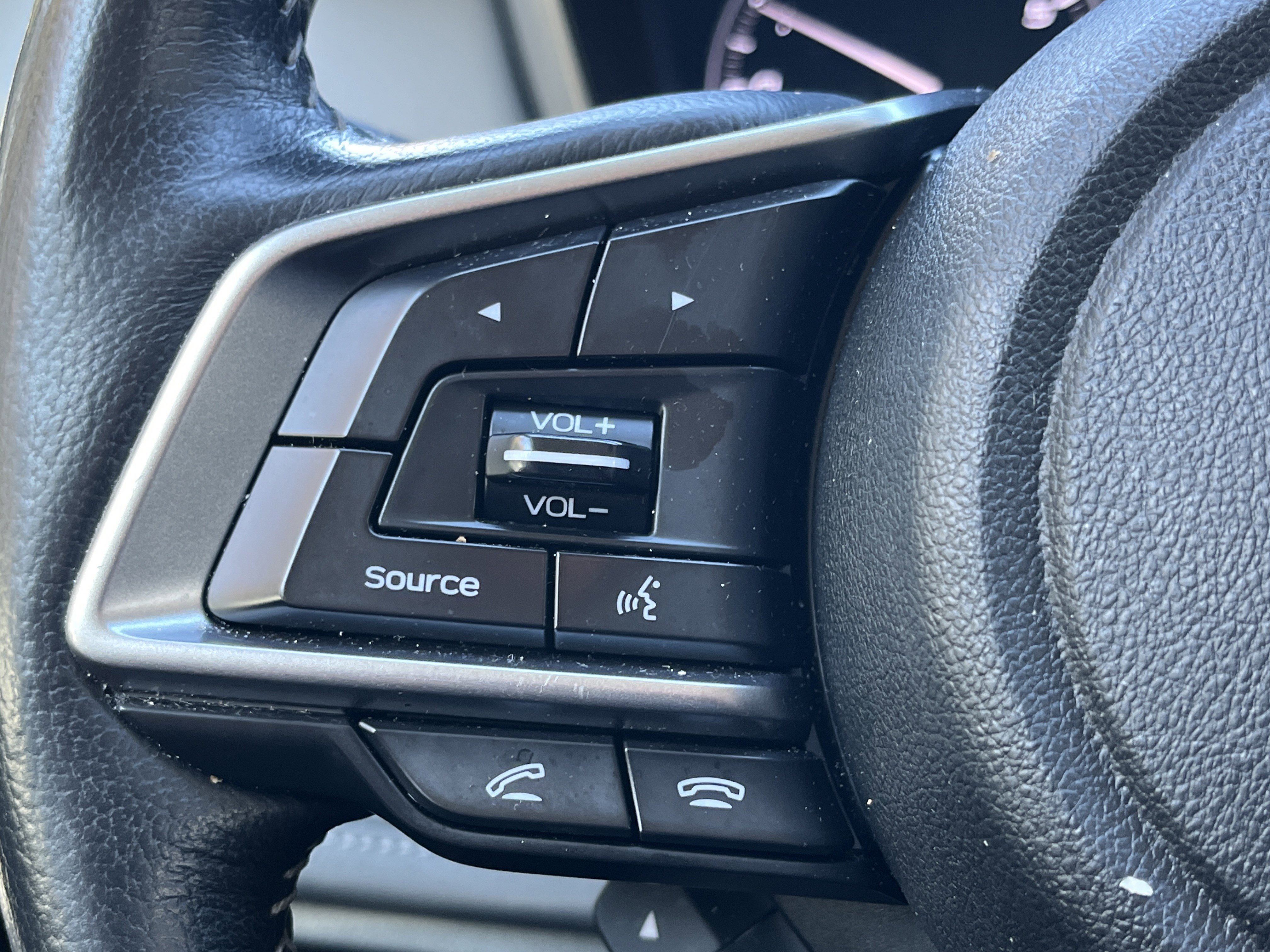 Used 2022 Subaru Outback Limited image 11